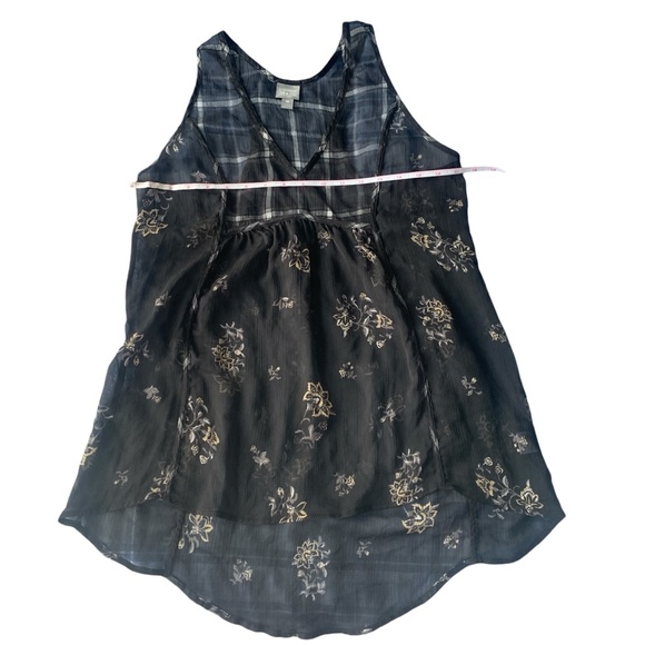 Converse Asymmetrical Floral and Plaid Tank Top - Picture 9 of 10